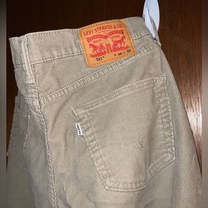 Levi Corduroy Pants
